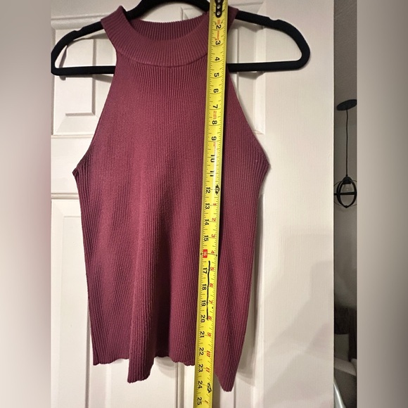 Sleeveless Ribbed Knit Top - Burgundy from the Red Dress Boutique M/L - Picture 5 of 5
